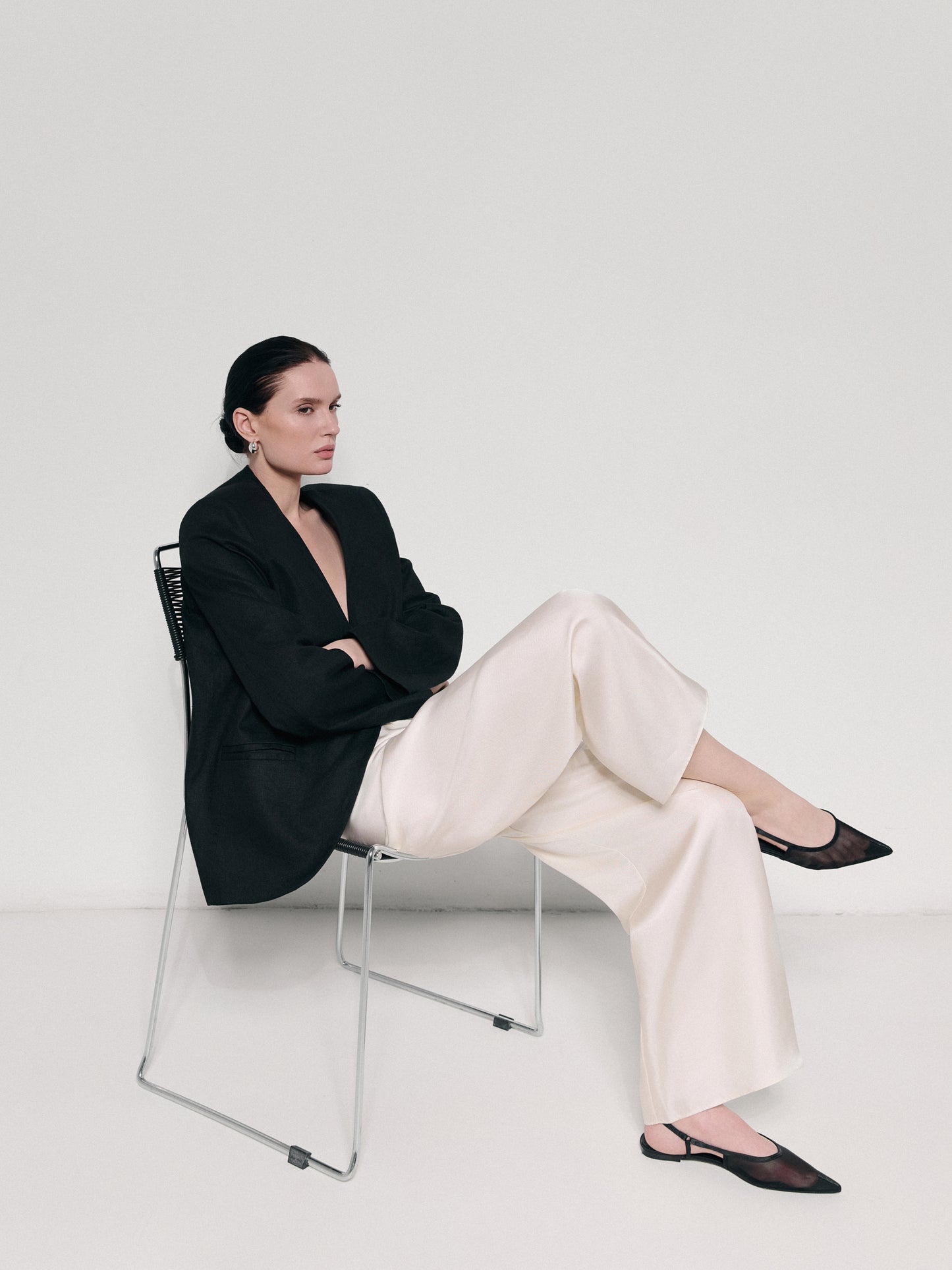 Natural linen jacket with a soft cotton voile lining