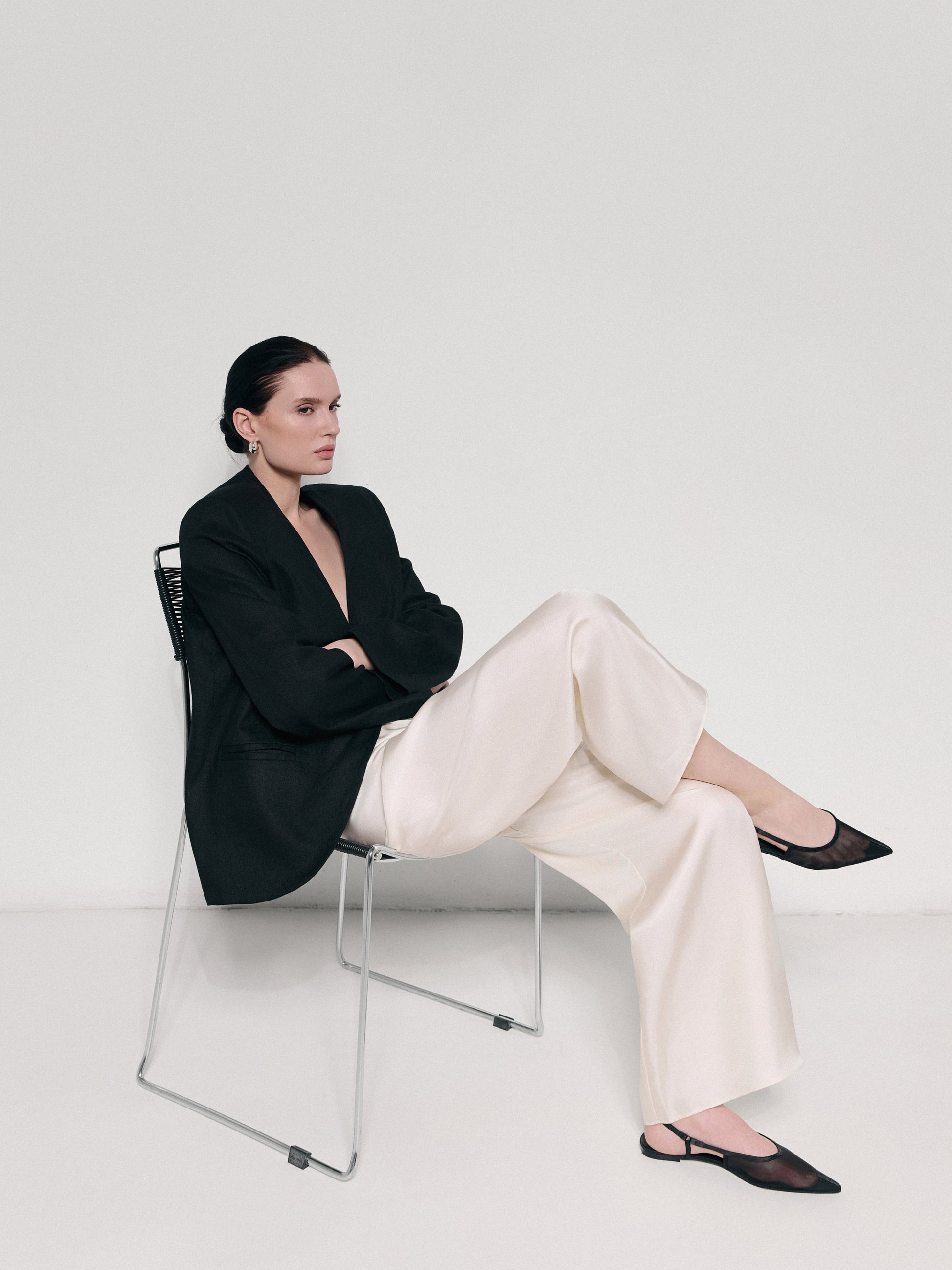 Natural linen jacket with a soft cotton voile lining